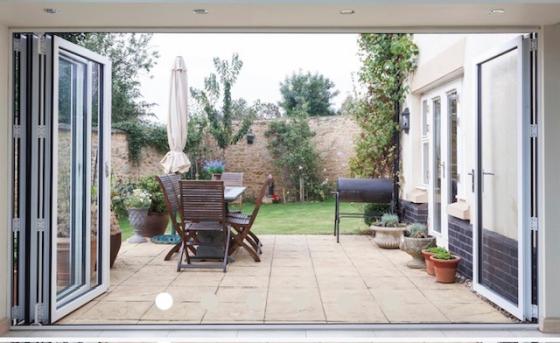 SMART VISOFOLD 6000 ALUMINIUM BIFOLDING DOORS